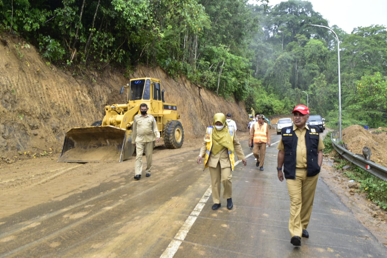 Penutupan Sementara untuk Pelebaran Jalan Pusuk