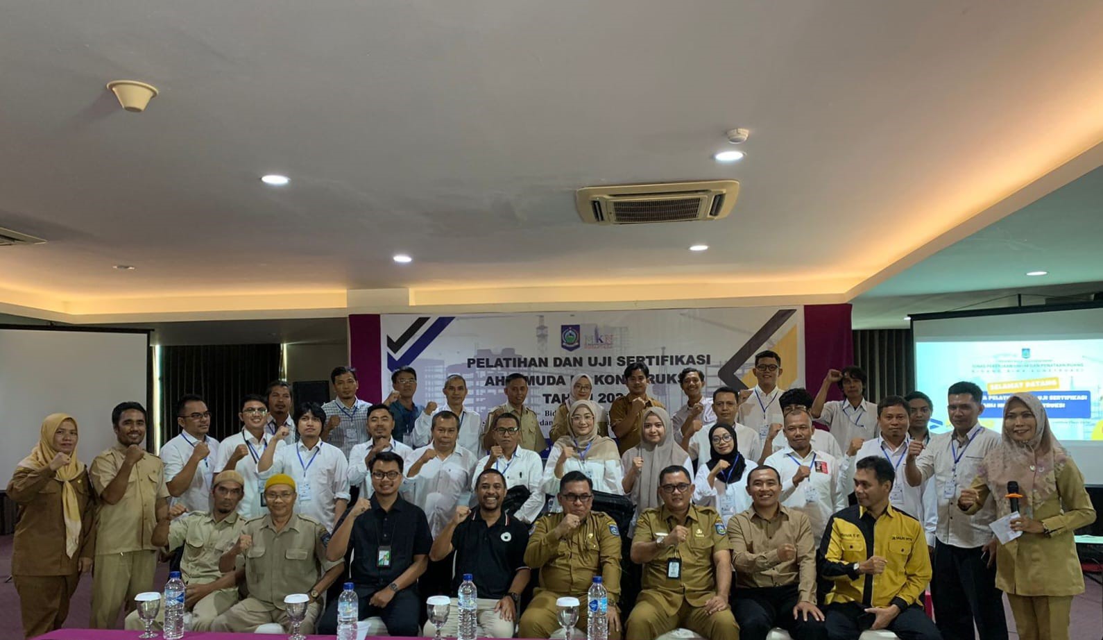 Pembukaan Pelatihann dan Uji Sertifikasi Ahli Muda K3 Konstruksi di NTB